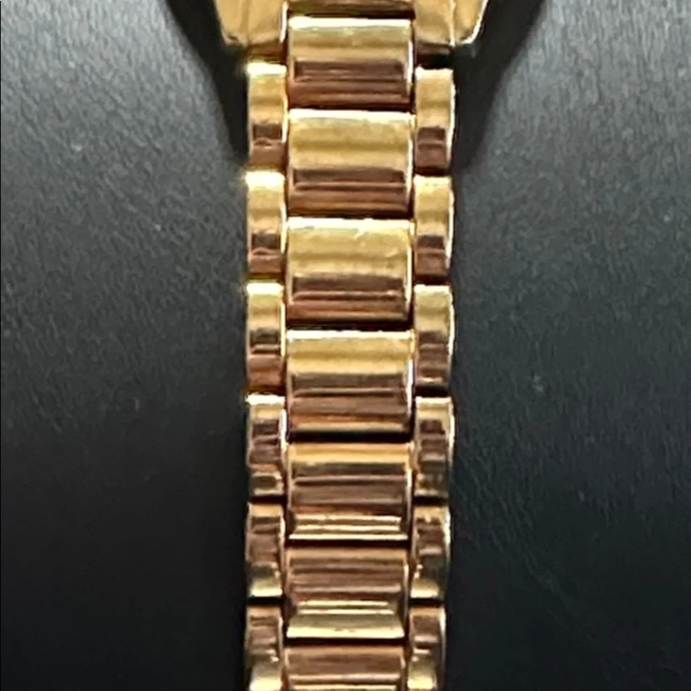 Relic ZR12178 Crystal Accent Dial Stainless Steel Rose Gold Quartz Watch
